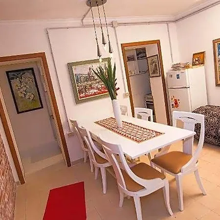 Hotel Artistic 3*