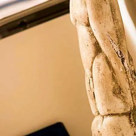 Artistic Hotel 3*