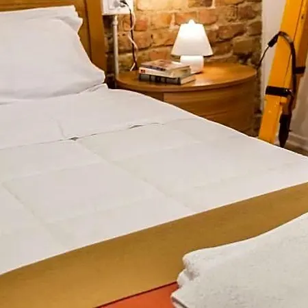 Artistic Hotel